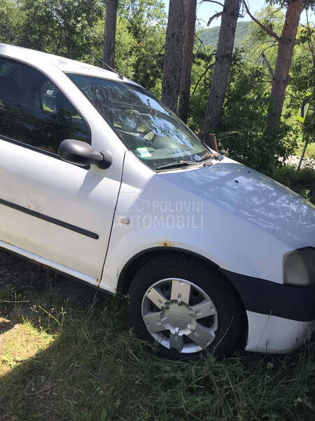 Dacia Logan 