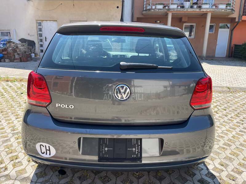 Volkswagen Polo 1.4 OČUVAN CH  2011