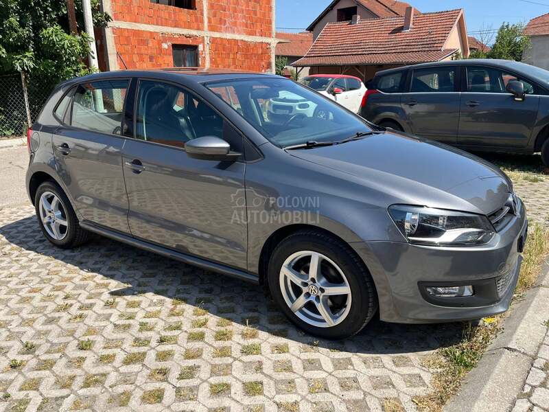Volkswagen Polo 1.4 OČUVAN CH  2011