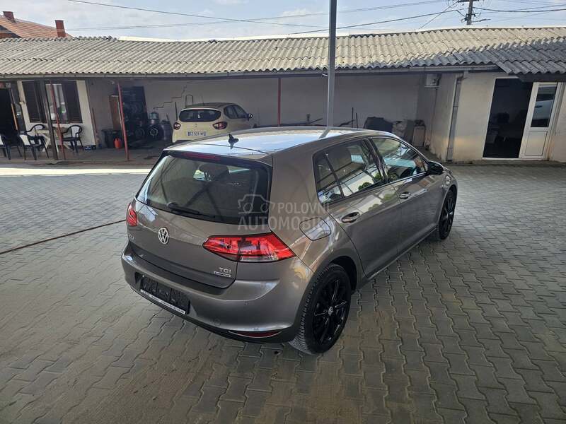 Volkswagen Golf 7 1.4 TGI HIGHLINE
