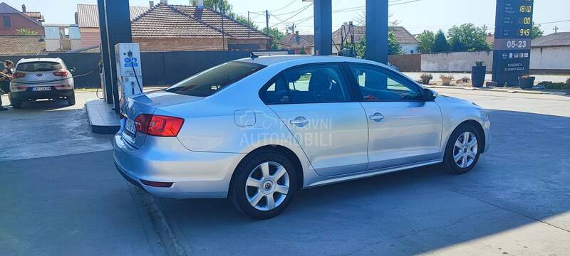 Volkswagen Jetta kuljen nov u Srbiji