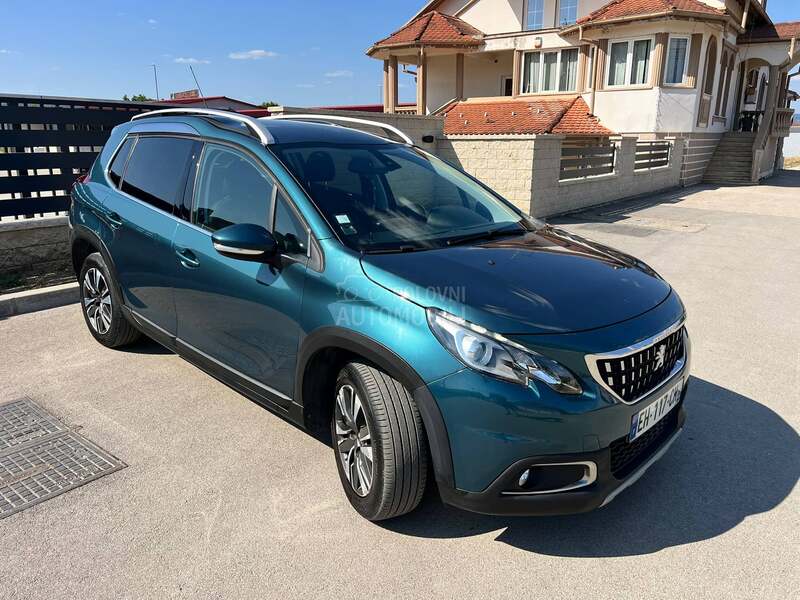 Peugeot 2008 ALURE kam/nav