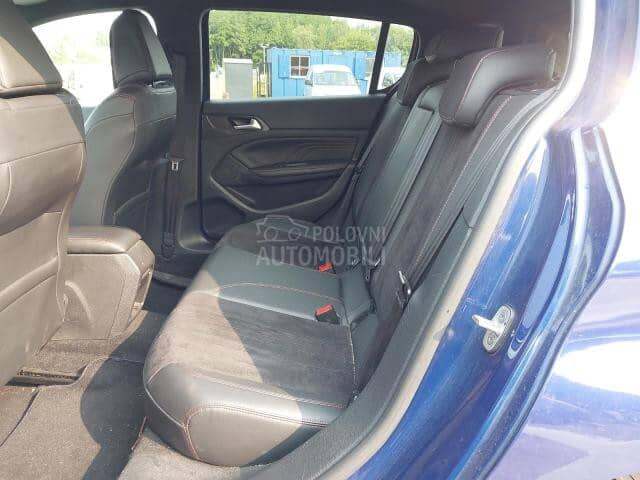 Peugeot 308 AH01 AHX 2015. god. -  kompletan auto u delovima