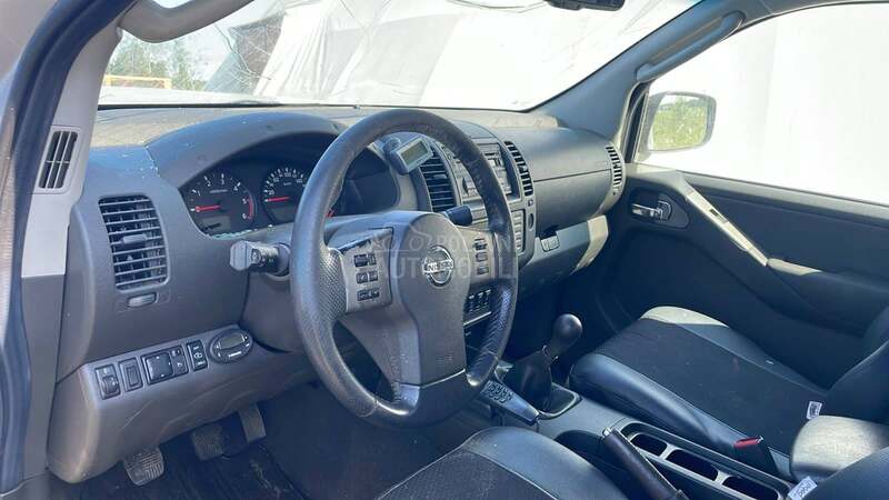 Nissan Navara YD25DDTI 2008. god. -  kompletan auto u delovima