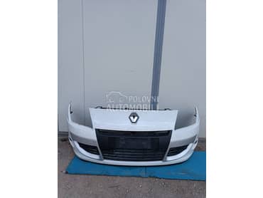 Prednji branik za Renault Scenic od 2008. do 2012. god.