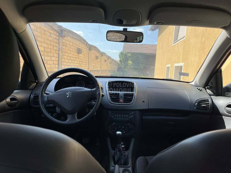 Peugeot 206 plus 