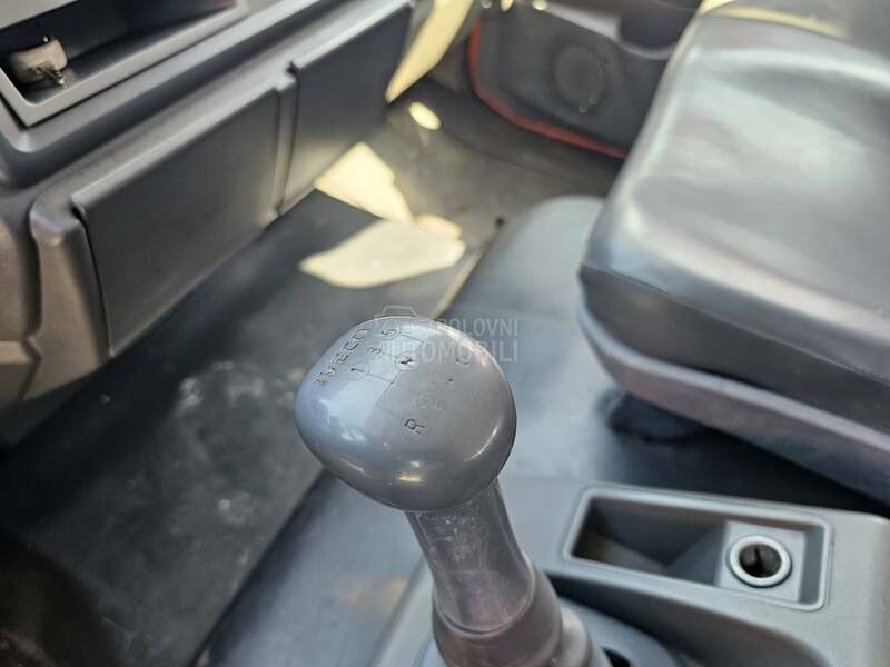 Iveco Kiper / 7 s e d i š t a