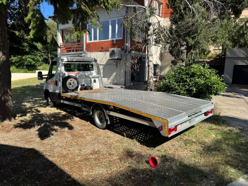 Iveco Daily Šlep služba
