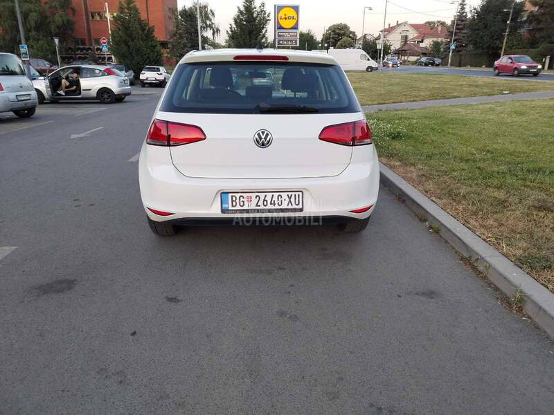 Volkswagen Golf 7 1.2 TSI Bluemotion