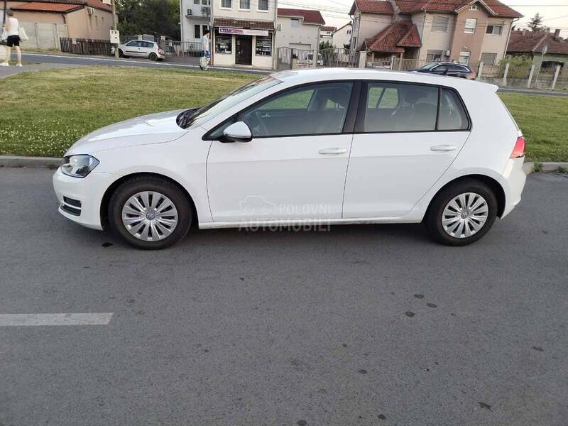 Volkswagen Golf 7 1.2 TSI Bluemotion