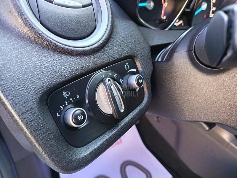 Ford Fiesta 1.0B   TITANIUM