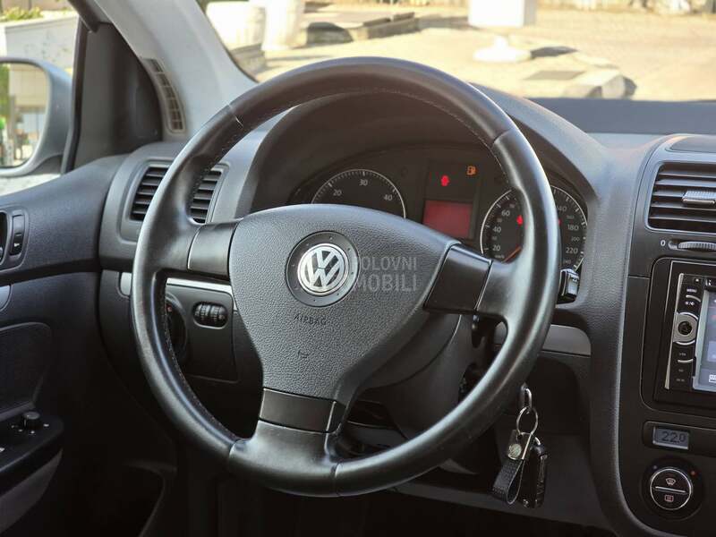 Volkswagen Golf 5 2.0 TDI BKD 4X4