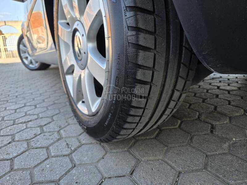 Volkswagen Golf 5 2.0 TDI BKD 4X4