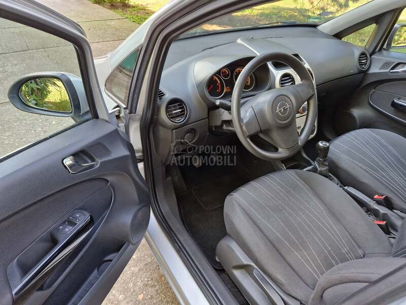 Opel Corsa D 1.3 mjet