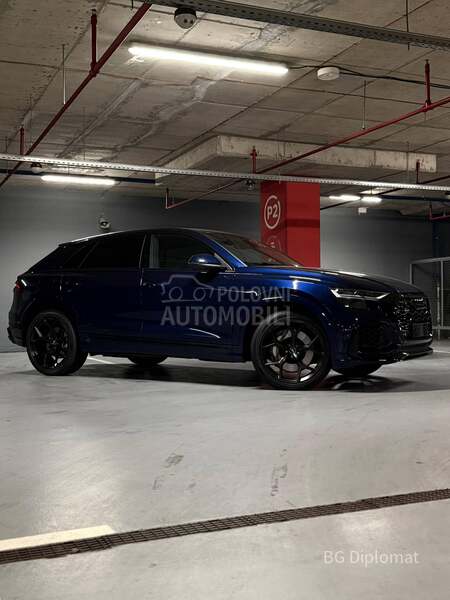 Audi Q8 RS/Black/55TFSIe