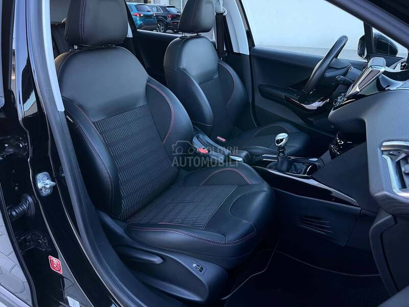 Peugeot 2008 1.2 GT LINE CH