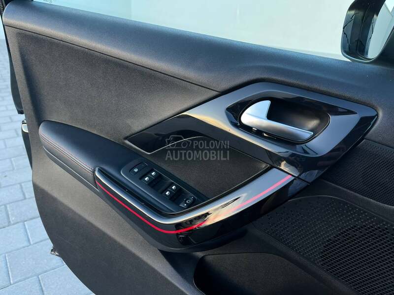 Peugeot 2008 1.2 GT LINE CH