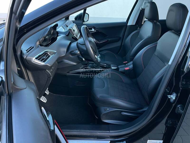Peugeot 2008 1.2 GT LINE CH