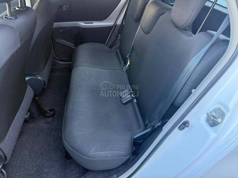 Toyota Yaris K L I M A