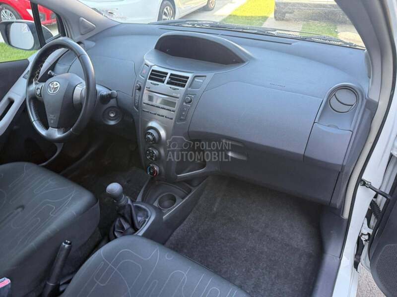 Toyota Yaris K L I M A