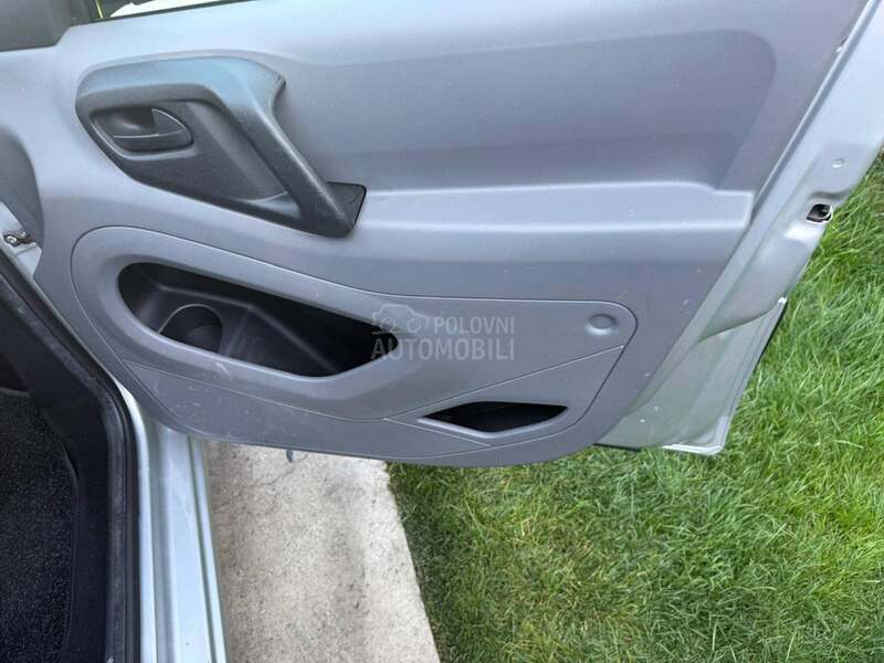 Peugeot Partner 1.6 hdi K L I M A