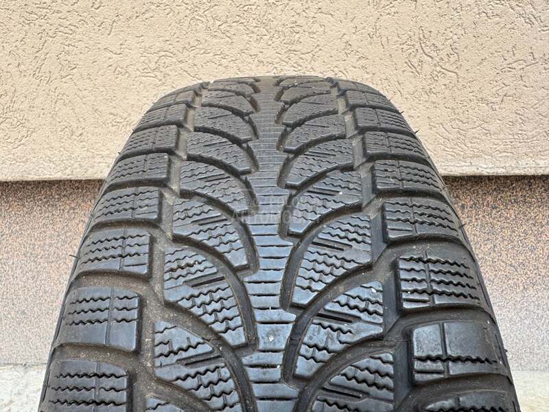 Bridgestone 225/65 R17 Zimska