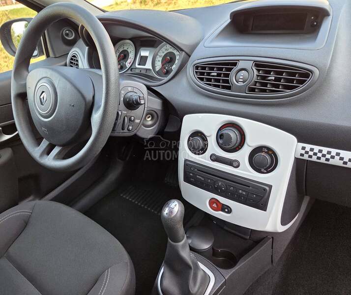Renault Clio 1.2 16v CH NOV
