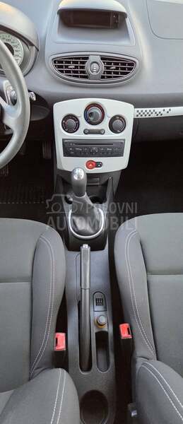 Renault Clio 1.2 16v CH NOV