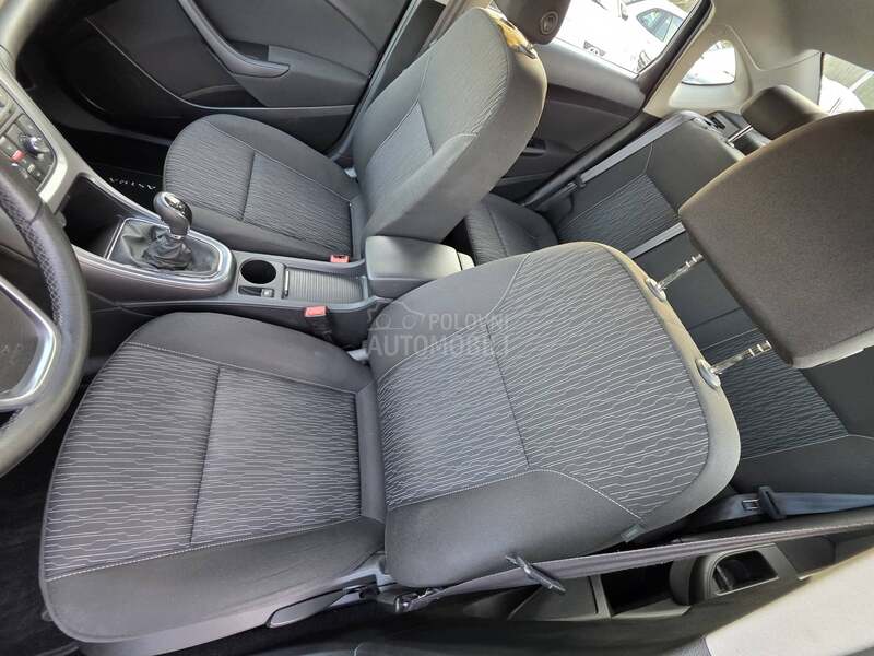 Opel Astra J 1.4 TURBO