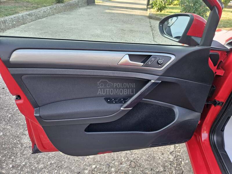 Volkswagen Golf 7 1.6 TDI IDEAL