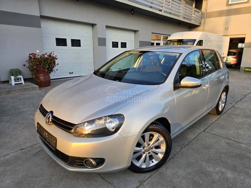 Volkswagen Golf 6 1.6TDI//HIGHLINE//