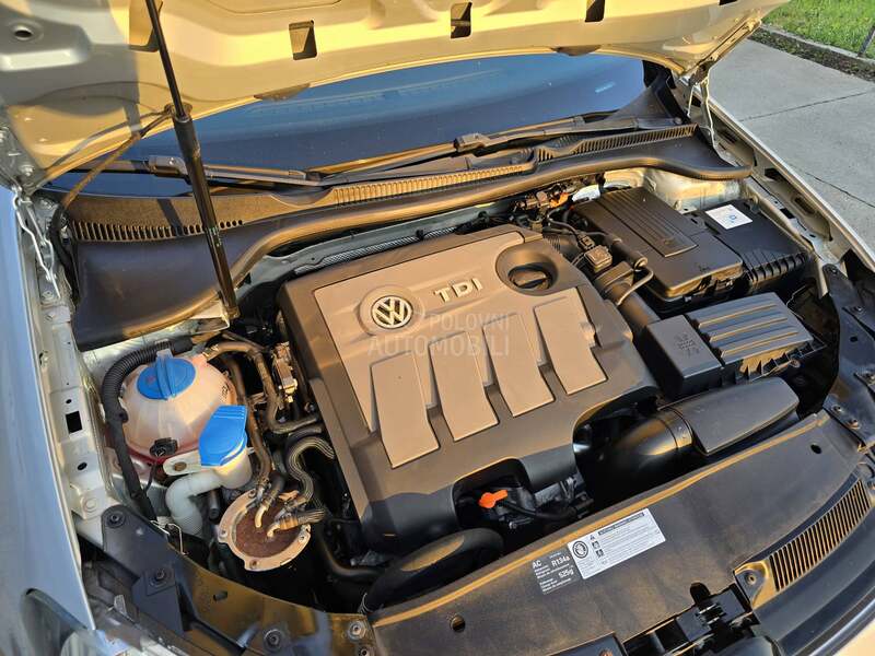 Volkswagen Golf 6 1.6TDI//HIGHLINE//