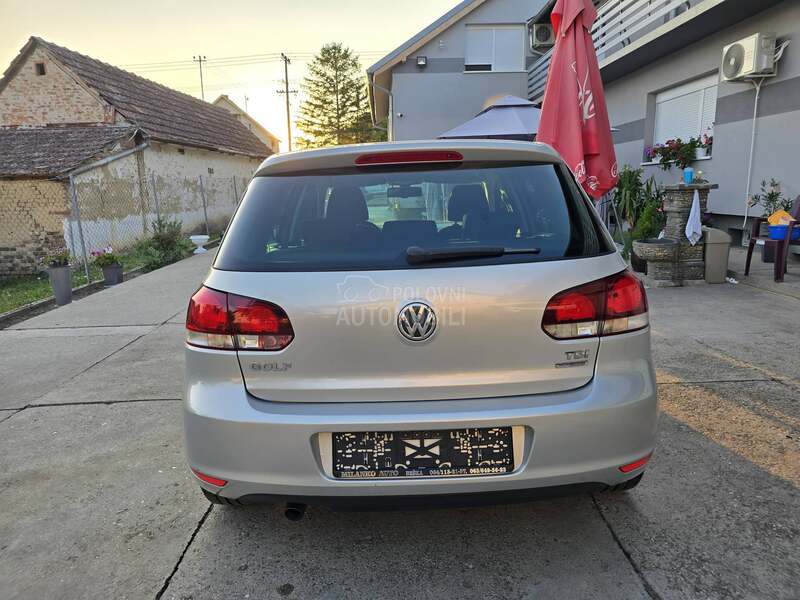 Volkswagen Golf 6 1.6TDI//HIGHLINE//