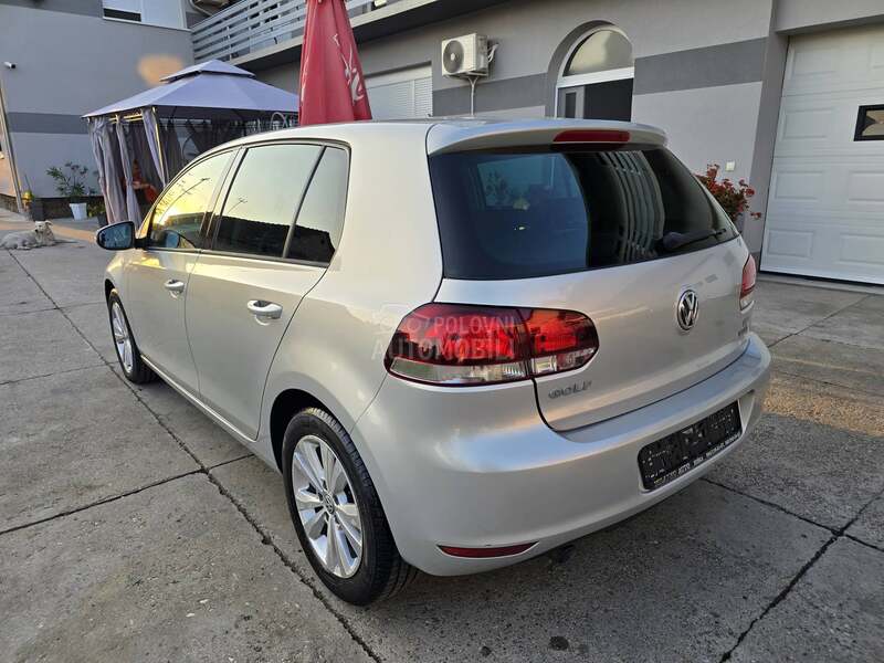 Volkswagen Golf 6 1.6TDI//HIGHLINE//