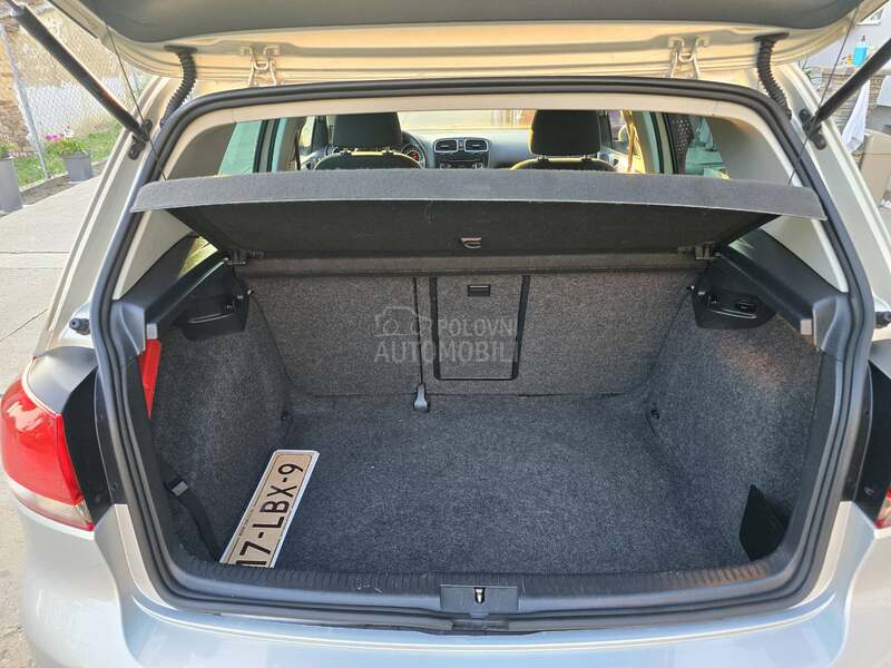 Volkswagen Golf 6 1.6TDI//HIGHLINE//