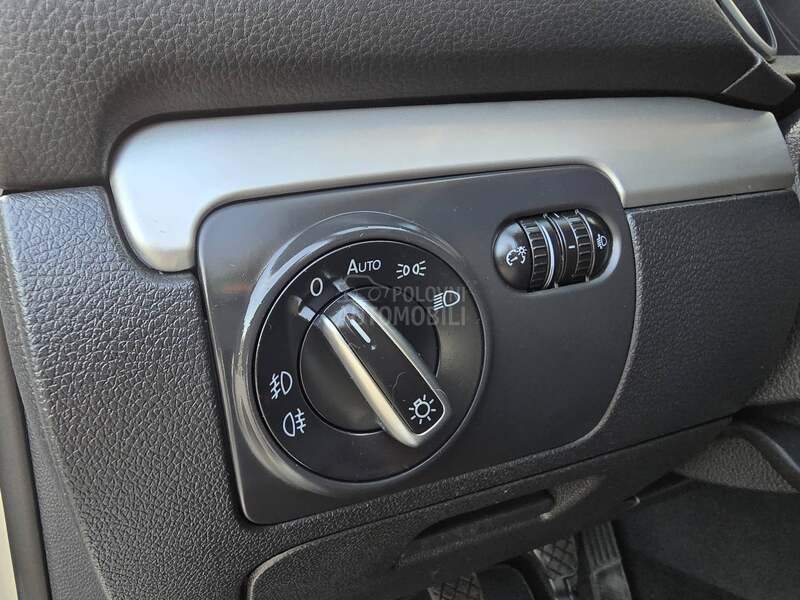 Volkswagen Golf 6 1.6TDI//HIGHLINE//