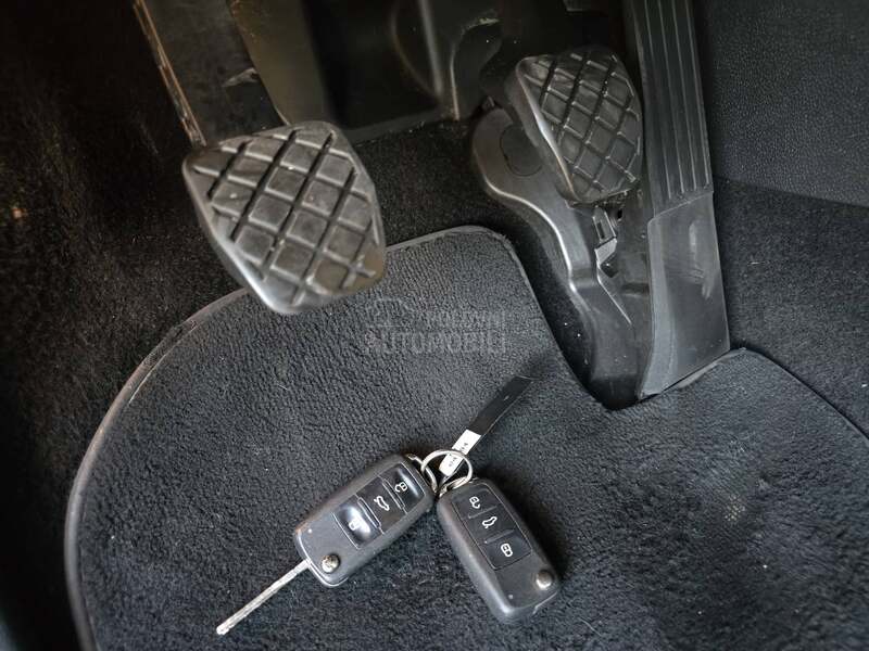 Volkswagen Golf 6 1.6TDI//HIGHLINE//