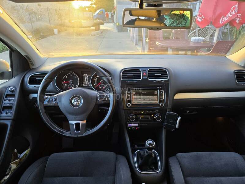 Volkswagen Golf 6 1.6TDI//HIGHLINE//