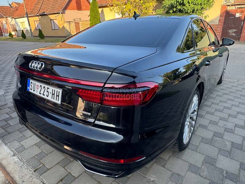 Audi A8 5.0