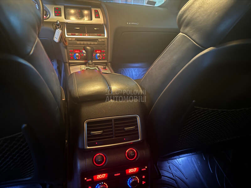 Audi Q7 3,0 tdi