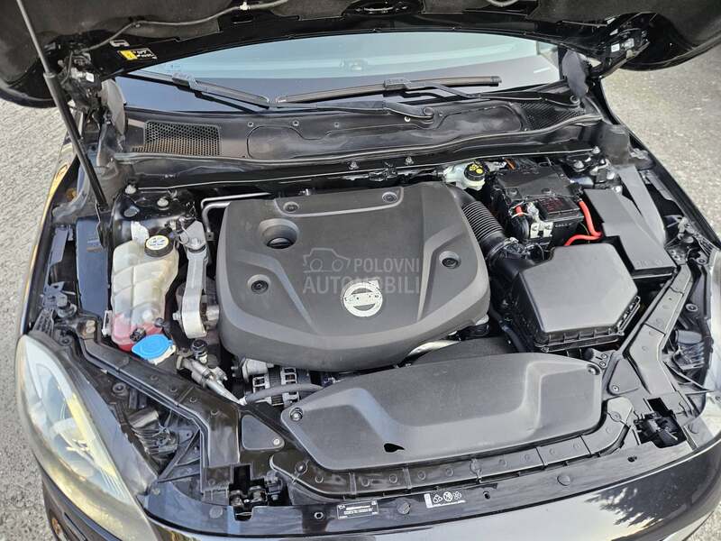 Volvo V40 D4 R DESIGN