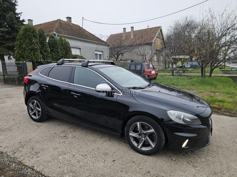 Volvo V40 D4 R DESIGN