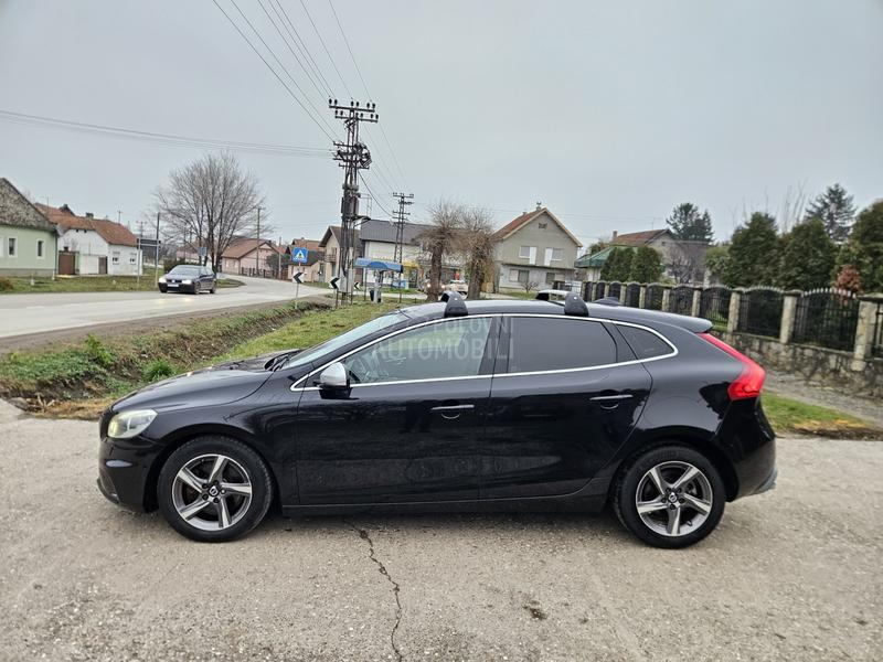 Volvo V40 D4 R DESIGN