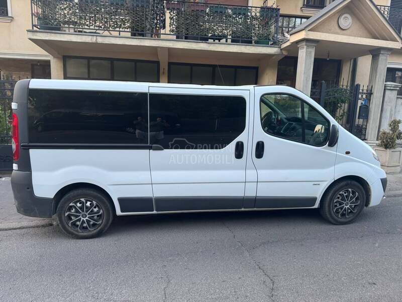 Opel Vivaro 