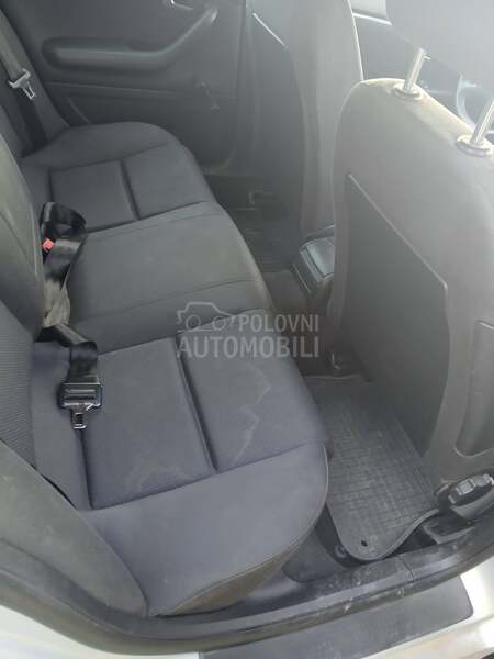 Audi A4 1.6