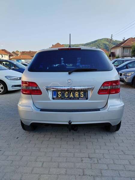 Mercedes Benz B 180 2.0 Restailing