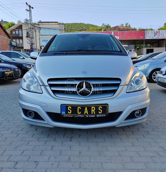 Mercedes Benz B 180 2.0 Restailing