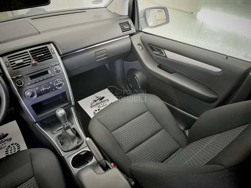 Mercedes Benz B 180 2.0 Restailing