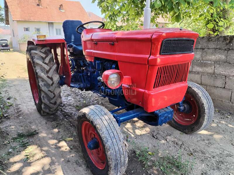 Universal 445