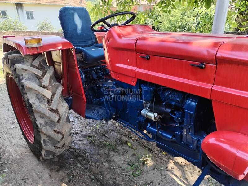 Universal 445
